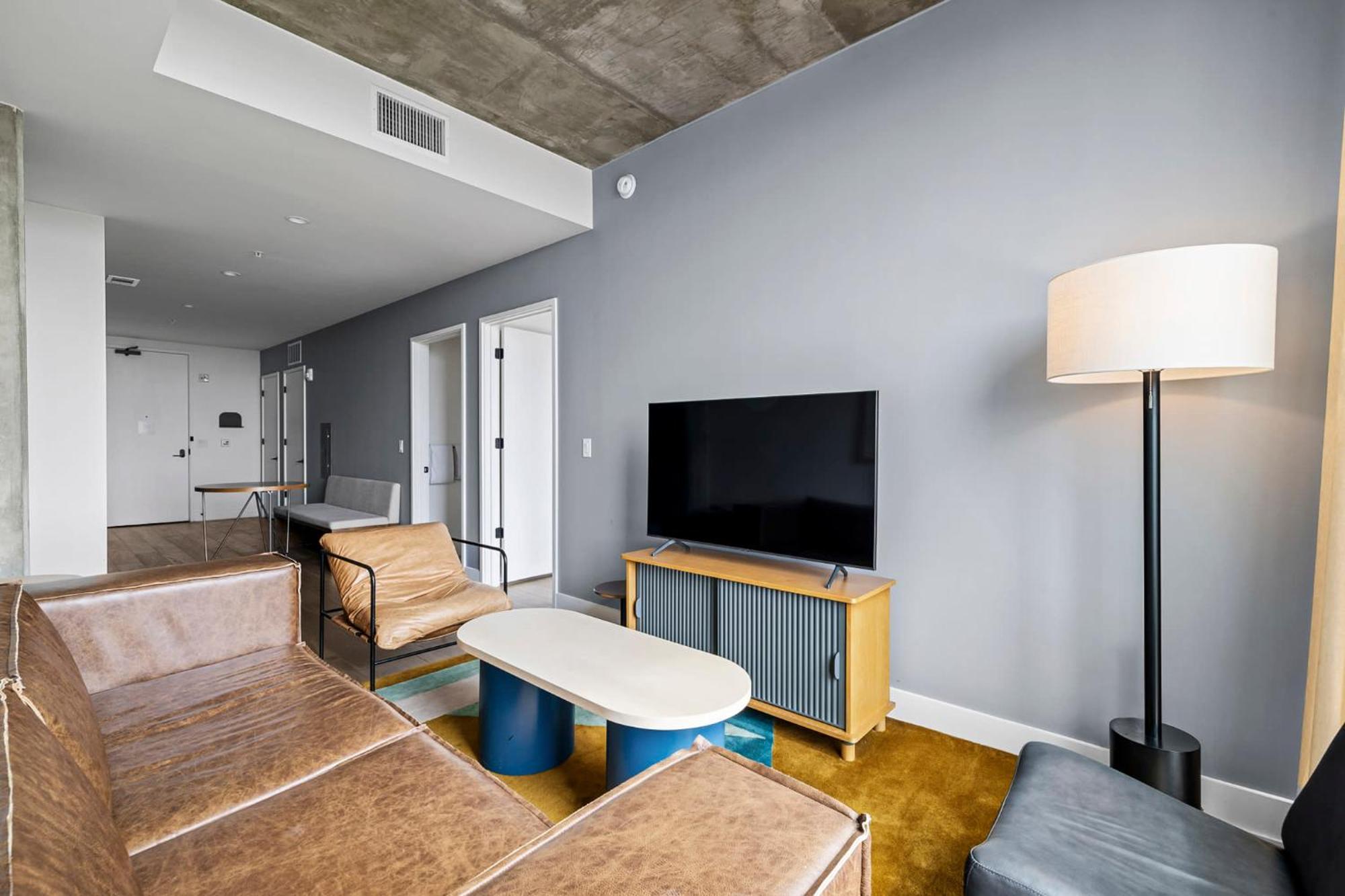 Modern 1Br Condo On Rainey St - Pool & Views Austin Bagian luar foto