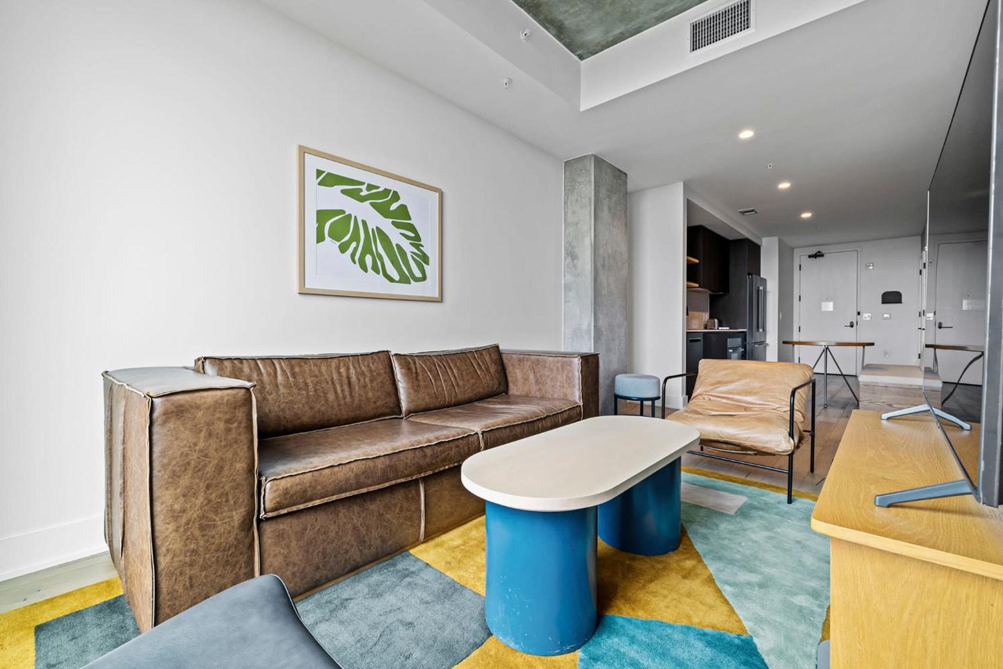 Modern 1Br Condo On Rainey St - Pool & Views Austin Bagian luar foto